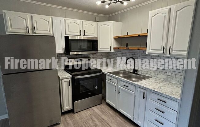 Southern Charm & Modern Luxury Await: Discover 33 Sunrise Lane in Ringgold, Georgia