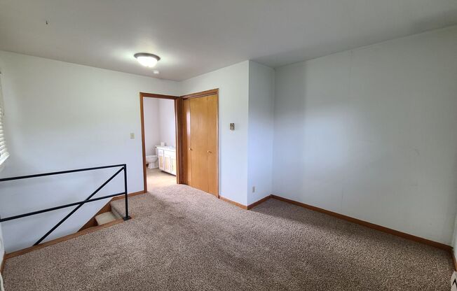 2 beds, 2 baths, $1,300