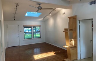 1413 OAK LEA DR