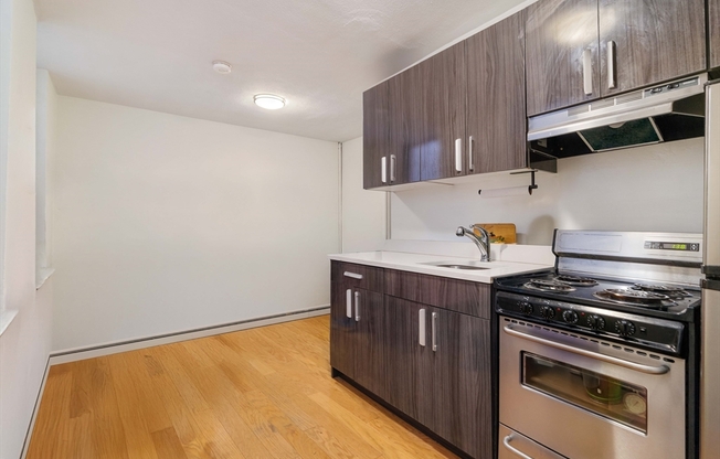 5 N Margin St