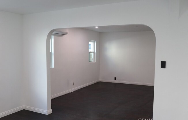 3938 W 28 ST
