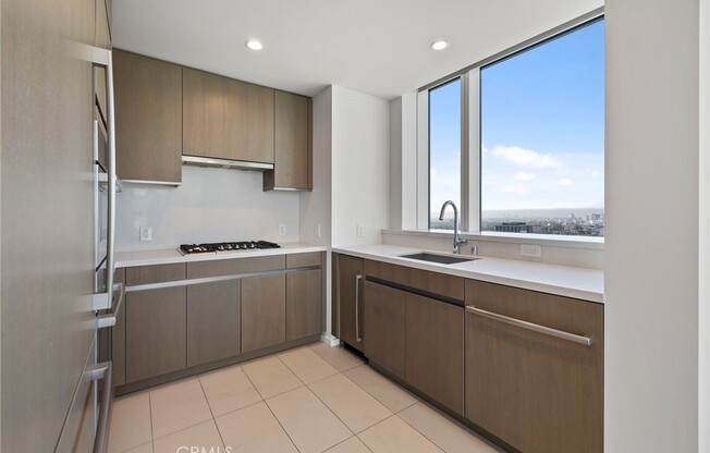 2 beds, 2 baths, 1,290 sqft, $4,600, Unit 2408