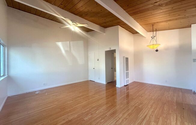 1 bed, 1 bath, 698 sqft, $2,195, Unit A