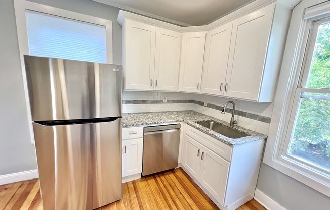 4 beds, 2 baths, 1,800 sqft, $3,400, Unit 2