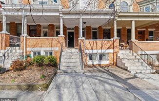 2217 LINDEN AVE