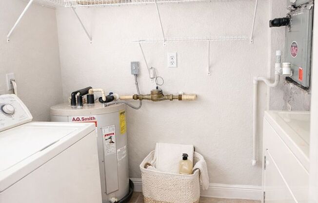 2 beds, 2 baths, 1,204 sqft, $1,994, Unit 10136-B3 - Bostonian