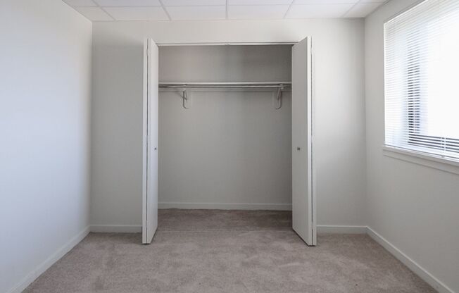 2 beds, 1.5 baths, 1,008 sqft, $1,600, Unit Unit 112