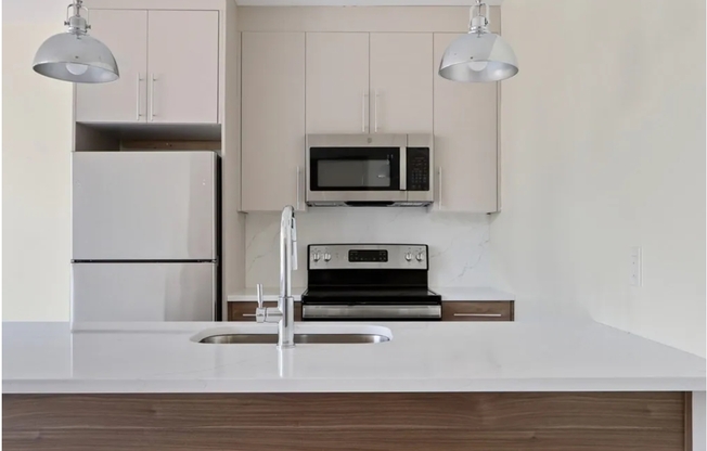 1 bed, 1 bath, 627 sqft, $3,000, Unit Unit 203