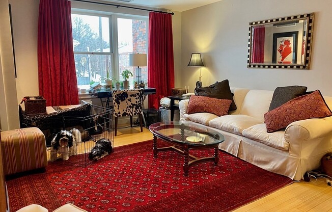 2 beds, 2 baths, 904 sqft, $3,195, Unit 202