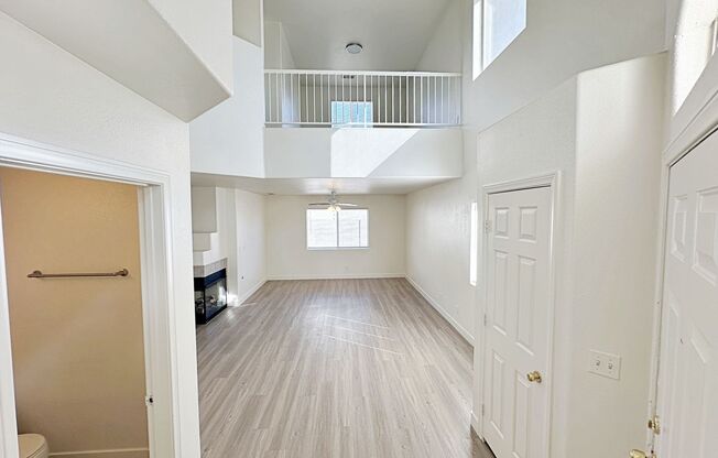 4 BEDROOM WITH LOFT IN CUL DE SAC IN LONE MOUNTAIN