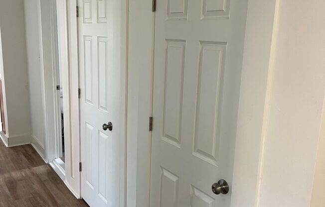 2 beds, 1 bath, 1,300 sqft, $1,805, Unit 64-401