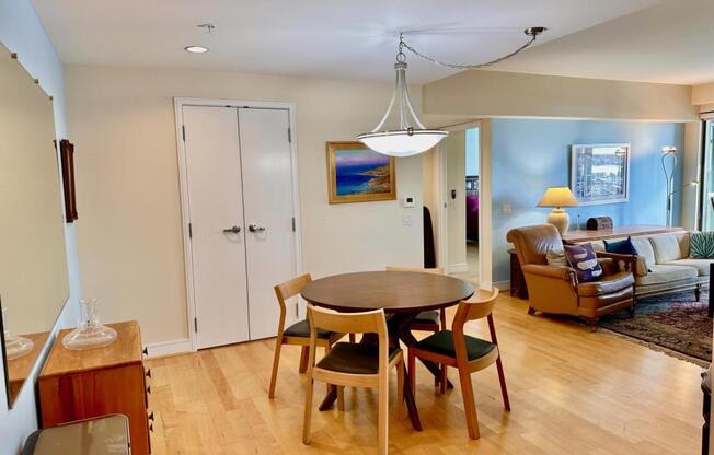 2 beds, 2 baths, 1,315 sqft, $4,500