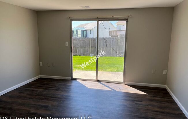 2 beds, 1 bath, 850 sqft, $1,395, Unit Unit 35