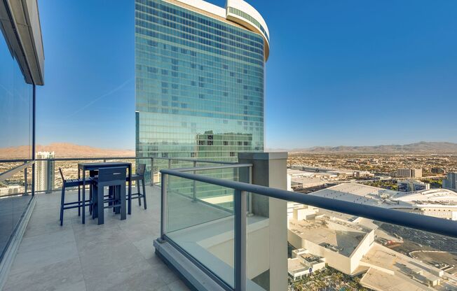 3 beds, 5 baths, $18,975, Unit # 4305