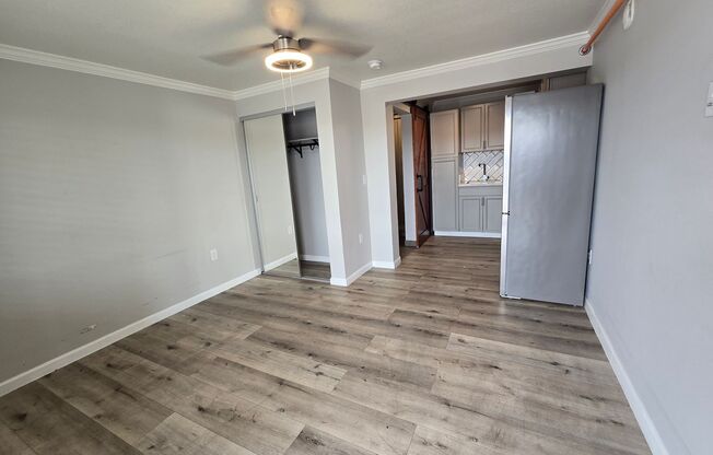 Studio, 1 bath, 388 sqft, $1,045, Unit #9