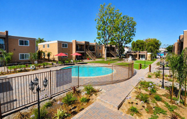 Silver Oaks Apartment Homes