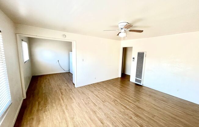 2 beds, 1 bath, 700 sqft, $2,200