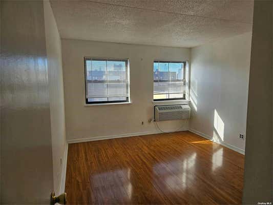 1 bed, 1 bath, $2,300, Unit 604D