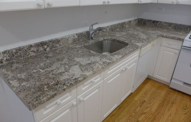 1 bed, 1 bath, 575 sqft, $1,650, Unit 108