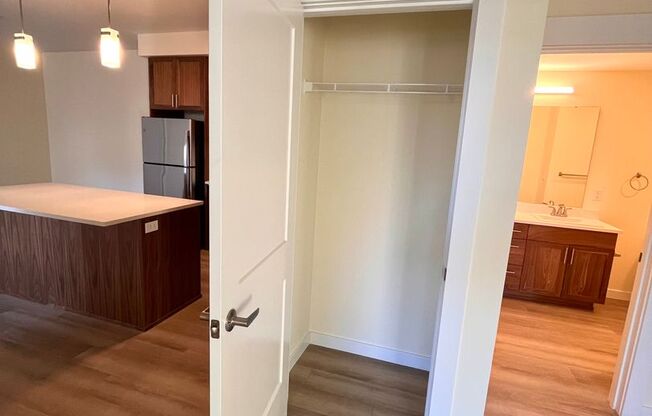 2 beds, 1 bath, $1,875, Unit E202