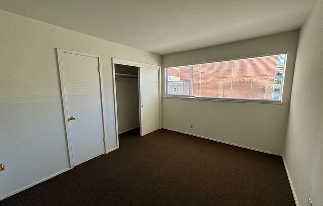 Coming Soon! 8/15/25 Upgraded 1 bedroom unit on 1st floor