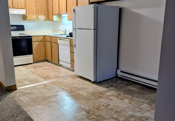 9233 INTERLAKE AVE N