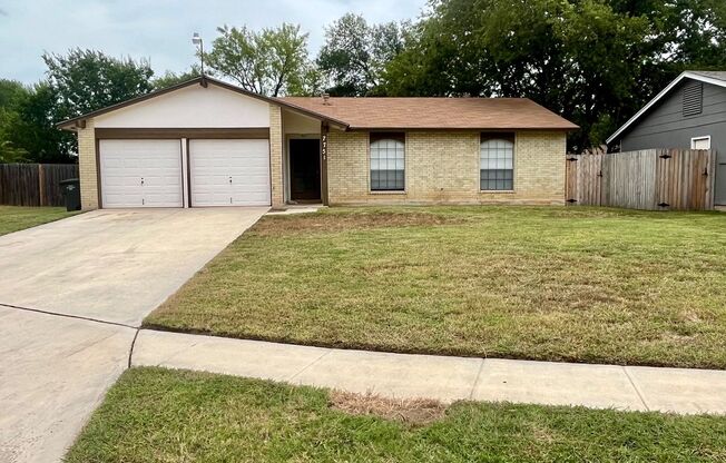 Charming 3/2 in Pipers Meadow *NO HOA* Move in Ready!
