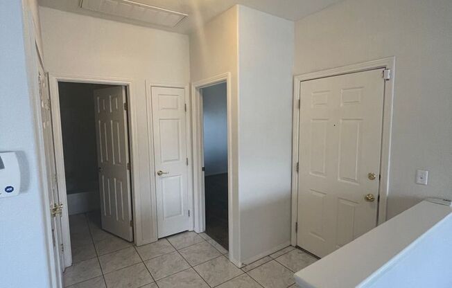 2 beds, 2 baths, $1,350, Unit # 223