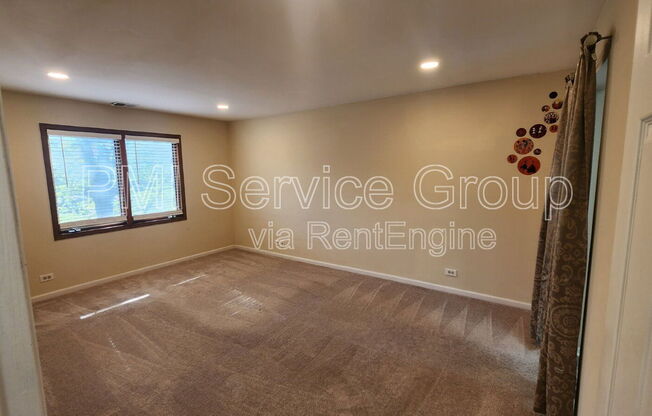 985 West Ct Unit C