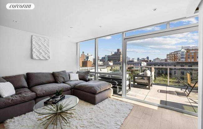 313 W 121 ST