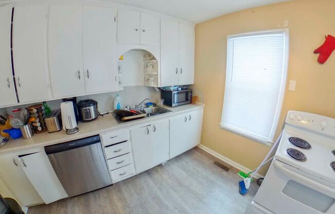 Just 5 Blocks from KSU Campus + Pet Friendly + Washer & Dryer! Available August 1st!