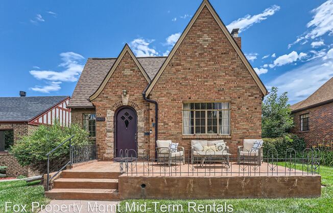 3070 Bellaire St.