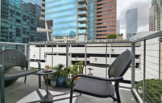 Studio, 1 bath, 660 sqft, $2,700, Unit 609