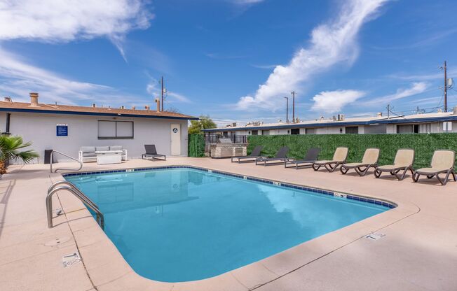 Studio, 1 bath, 324 sqft, $699