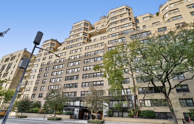 1 bed, 1 bath, 600 sqft, $4,800, Unit 2G
