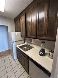 1 bed, 1.5 baths, 1,224 sqft, $3,300, Unit 15C