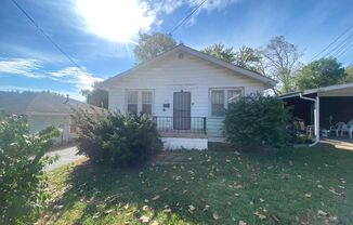 3113 Elsworth Pl. | 2 BR 1 BR | 960Sq. Ft.