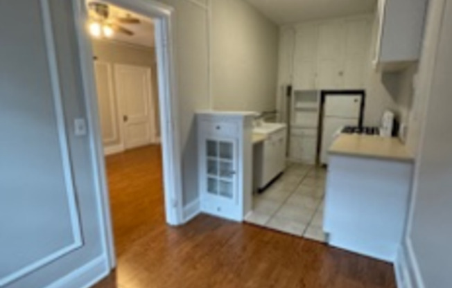1 bed, 1 bath, 380 sqft, $950, Unit 503