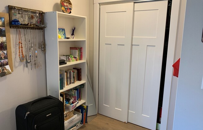 Studio, 1 bath, $850, Unit 313