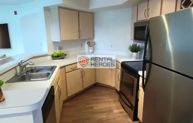 7340 Westpointe Blvd  #321