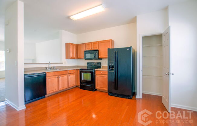 6823 BLACKSTONE PL