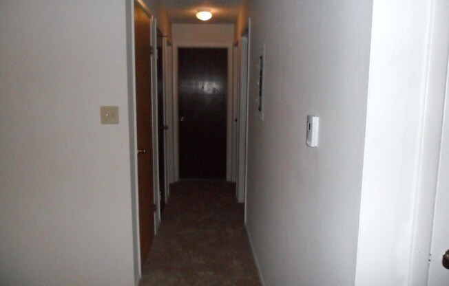 3 beds, 2 baths, 1,265 sqft, $1,242, Unit 08 - 811