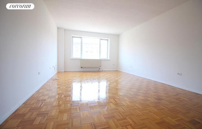 2 beds, 2 baths, $8,000, Unit 7G