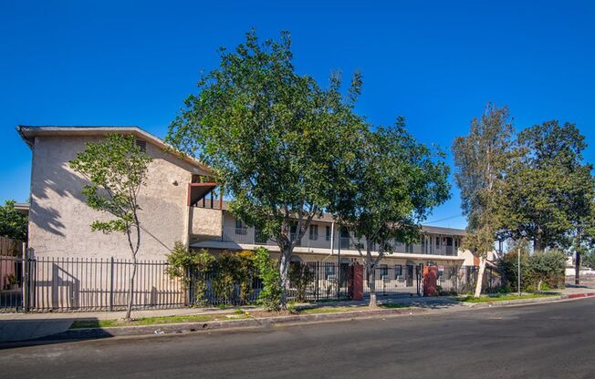 Studio, 1 bath, 167 sqft, $945, Unit 01