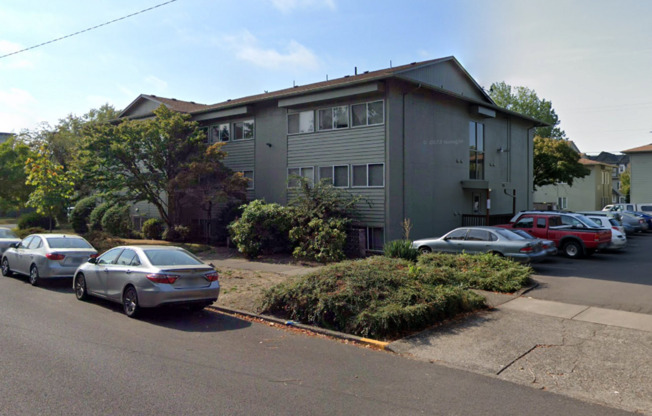 313-02 JSS Properties - Viking Manor