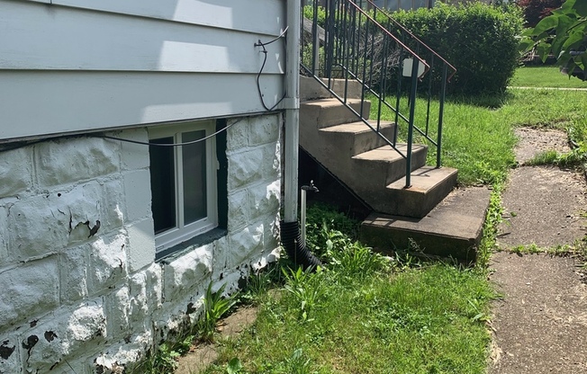 Hopewell - Near 5 Points - 2 Bedroom - 2 Bath Home
