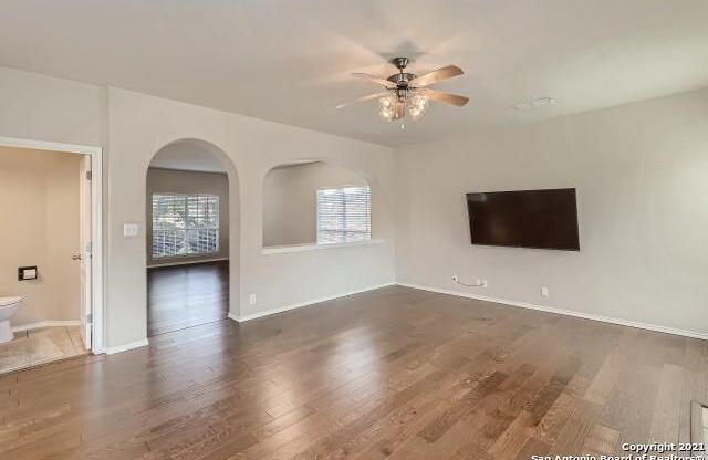 8226 WAYSIDE CRK