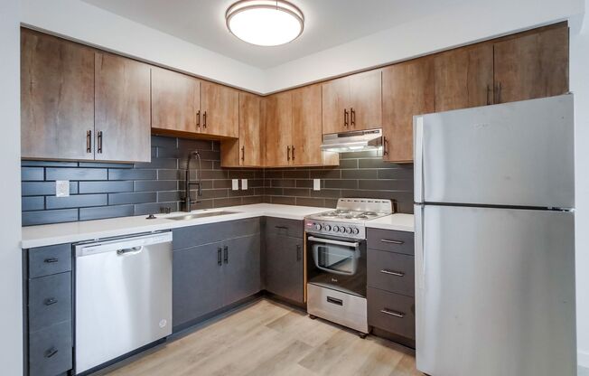 1 bed, 1 bath, 445 sqft, $2,425, Unit 4840-15