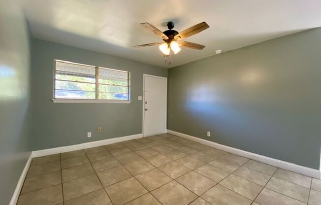 Newly Renovated 3 Bedroom 1.5 Bath Home in Sunset Acre/Garden Valley Neighborhood!