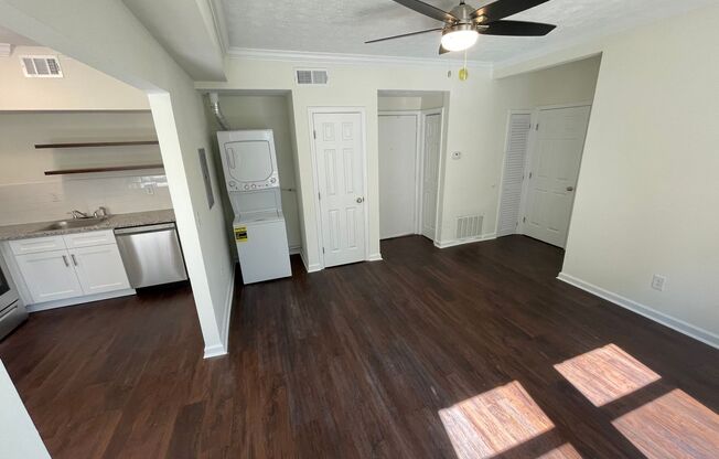386 Parkway Apartments